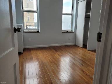 Main picture of 31 Sutton St