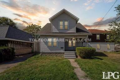 Main picture of 4135 Upton Ave