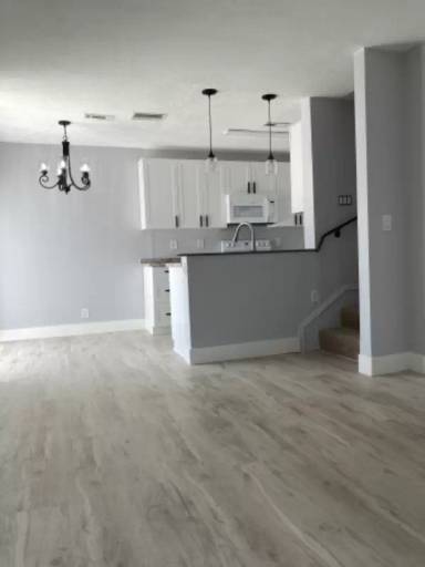 Main picture of 8800 Bardmoor Blvd