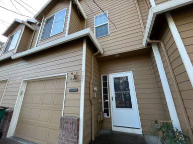 Main picture of 767 SW 198th Pl