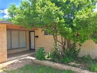 Main picture of 3629 NW 70th St
