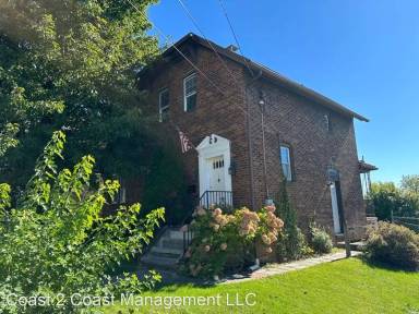 Main picture of 333 Brown St