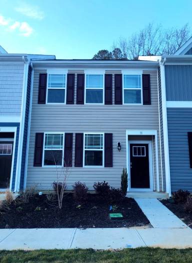 Main picture of 11 Lingonberry Dr