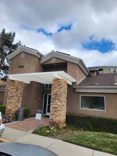 Main picture of 7647 Mission Gorge Rd