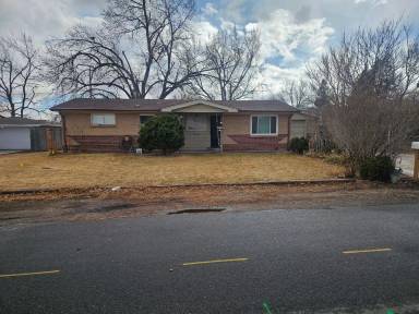 Main picture of 10630 W 47th Pl