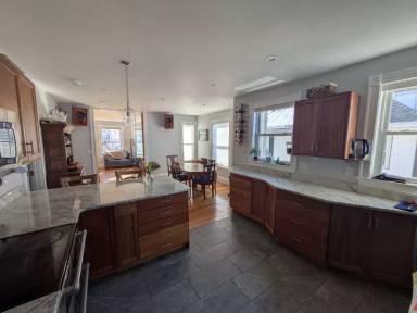 Main picture of 90 Glenwood Rd