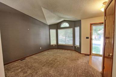 Main picture of 10732 Kimball St