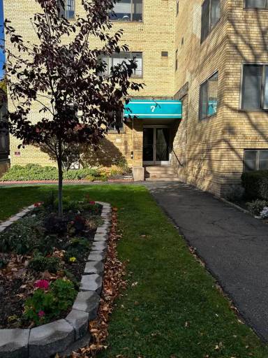 Main picture of 7 N Goodman St