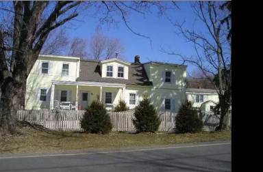 Main picture of 572 Union Ave