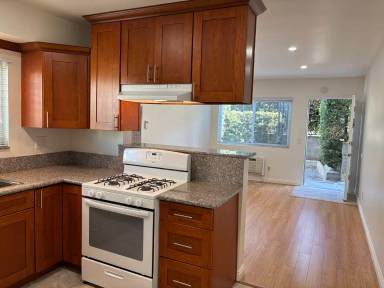 Main picture of 1111 Tyler St