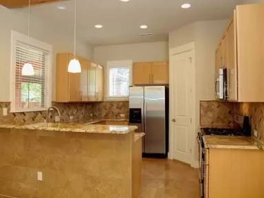Main picture of 304 Zennia St