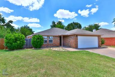 Main picture of 3517 Daisy Ct