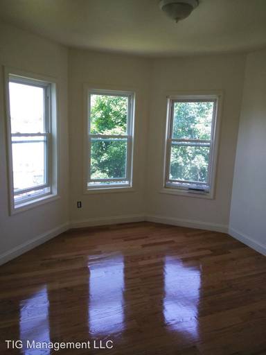 Main picture of 11 Mascoma St