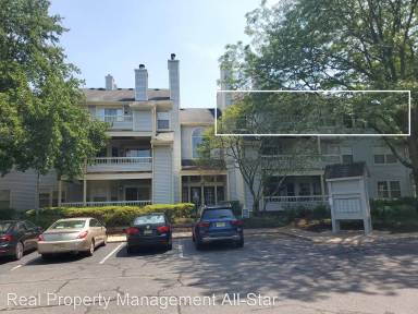 Main picture of 104 Olympic Ct