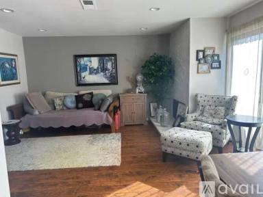 Main picture of 607 1/2 Larkspur Ave