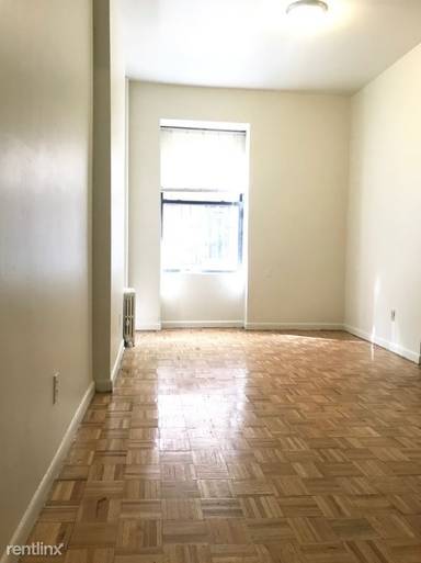 Main picture of 323 E 89th St