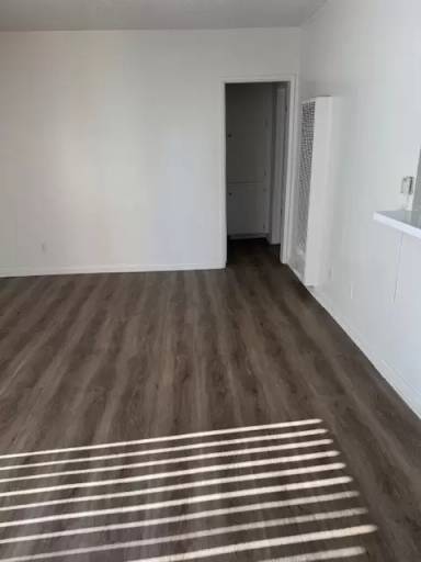 Main picture of 6833 Sepulveda Blvd