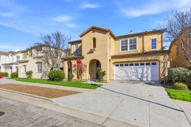 Main picture of 19 Via Serra St