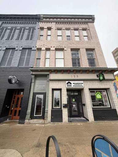 Main picture of 125 E Michigan Ave