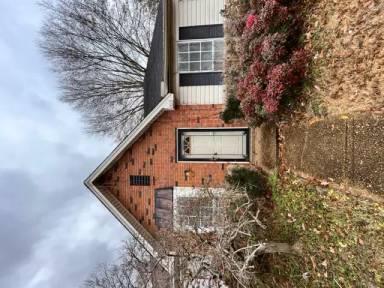 Main picture of 7013 Wesley Ct