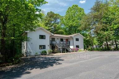 Main picture of 112 Glenn Bridge Rd