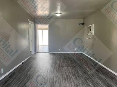 Main picture of 317 SE 24th St