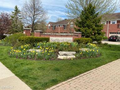 Main picture of 887 Bromley Pl