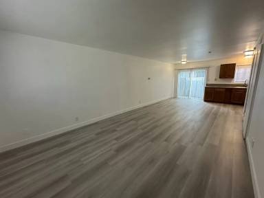 Main picture of 1124 W Stoneridge Ct