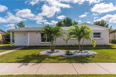 Main picture of 5215 SW 128th Ave