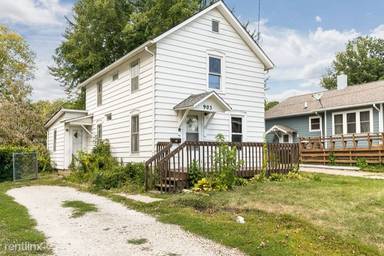 Main picture of 929 Hudson Ave