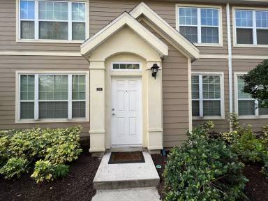 Main picture of 5691 Bidwell Pkwy