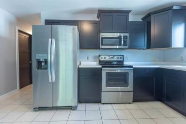 Main picture of 208 9th Ave