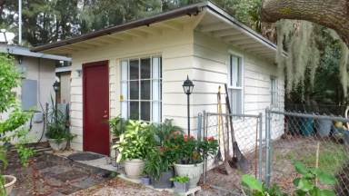 Main picture of 12 S Florence Ave