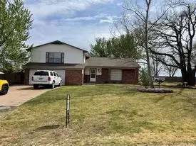 Main picture of 405 Ridgecrest Dr