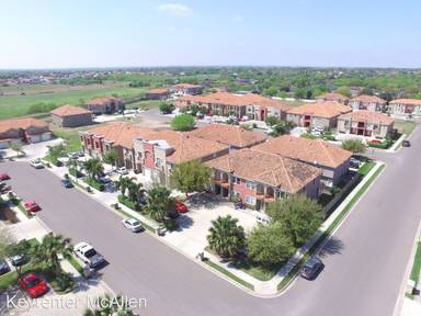 Main picture of 3002 S L Ln