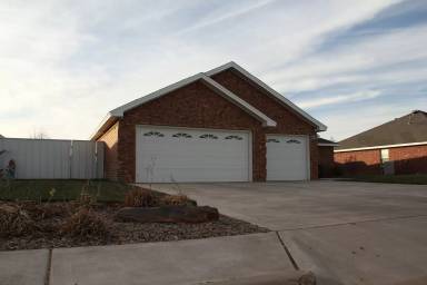 Main picture of 3916 Woodlark Rd