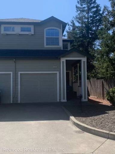 Main picture of 5241 Poe Ct