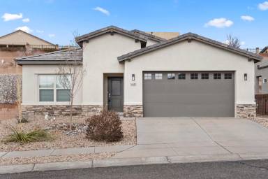 Main picture of 1681 Camino Corona