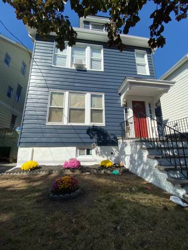 Main picture of 239 N 16th St