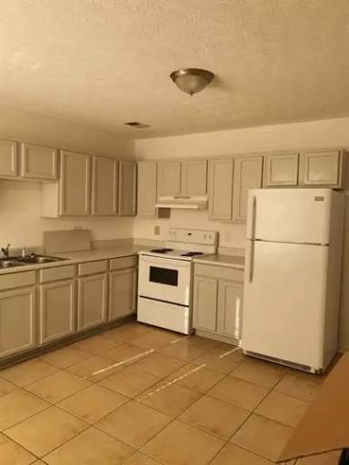 Main picture of 504 Jefferson St