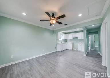 Main picture of 5719 N Mango Ave