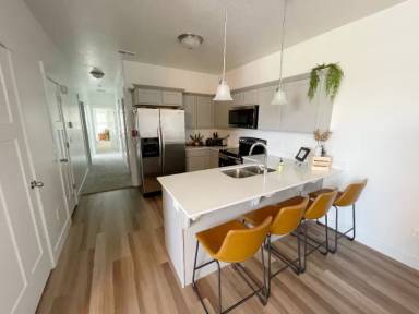 Main picture of 5232 W Cannavale Dr