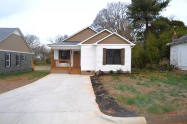 Main picture of 620 West Bell Street - 1