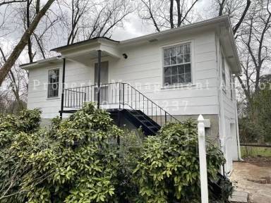 Main picture of 92 Jonesboro St
