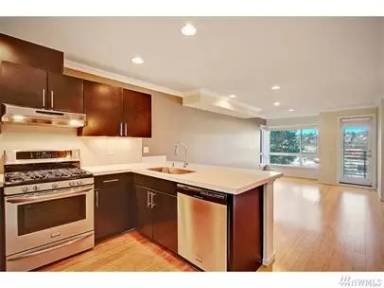 Main picture of 2042 14th Ave W