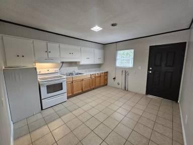 Main picture of 1614 Waring Rd NW