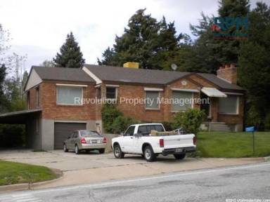 Main picture of 1446 36th St