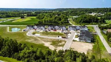Main picture of 474 Glenhaven Way