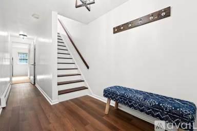 Main picture of 22 Walnut Cir