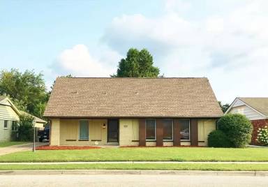 Main picture of 6636 E 46th Pl